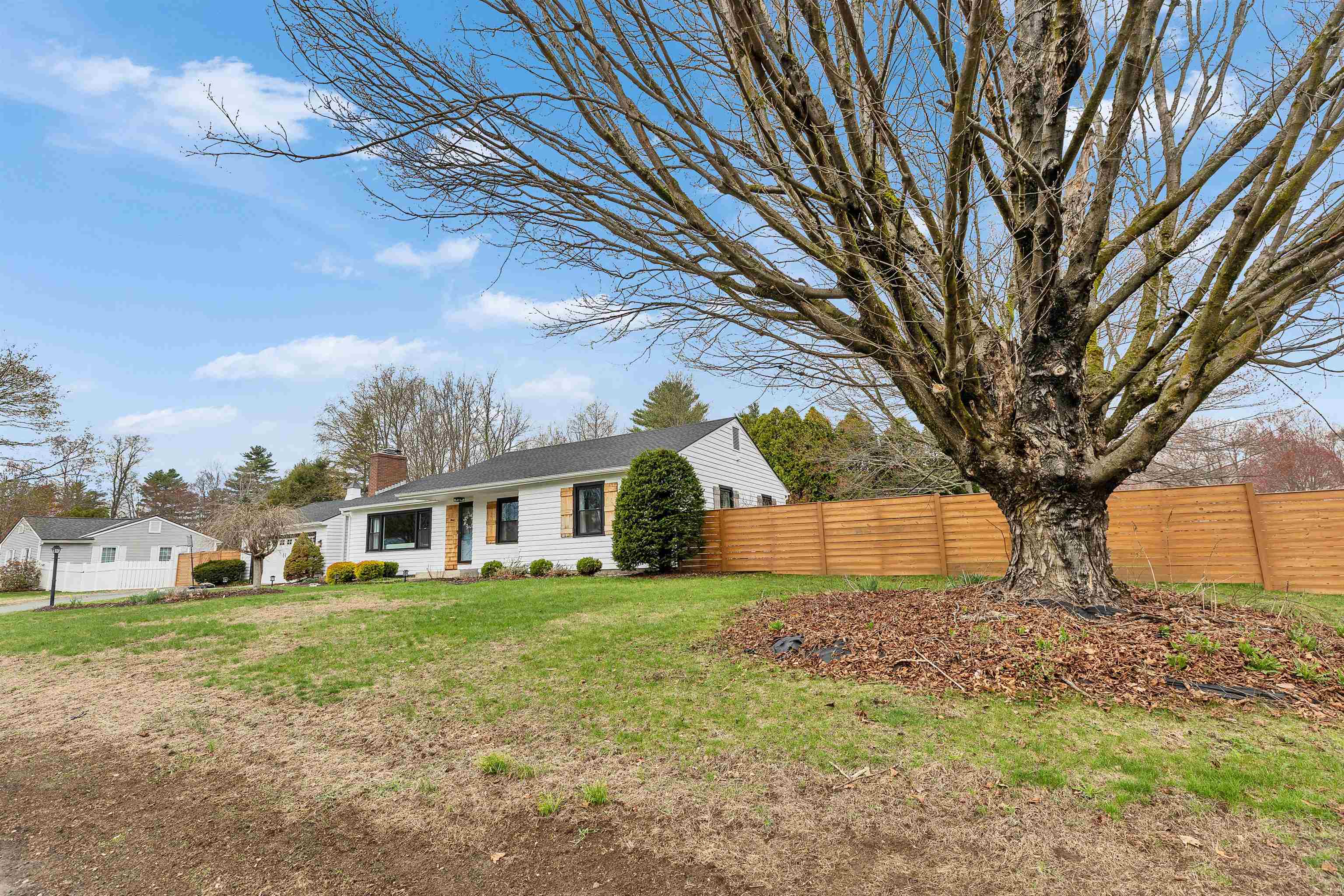 3 Greenbriar Road Keene, NH 03431 - Photo 3 of 39