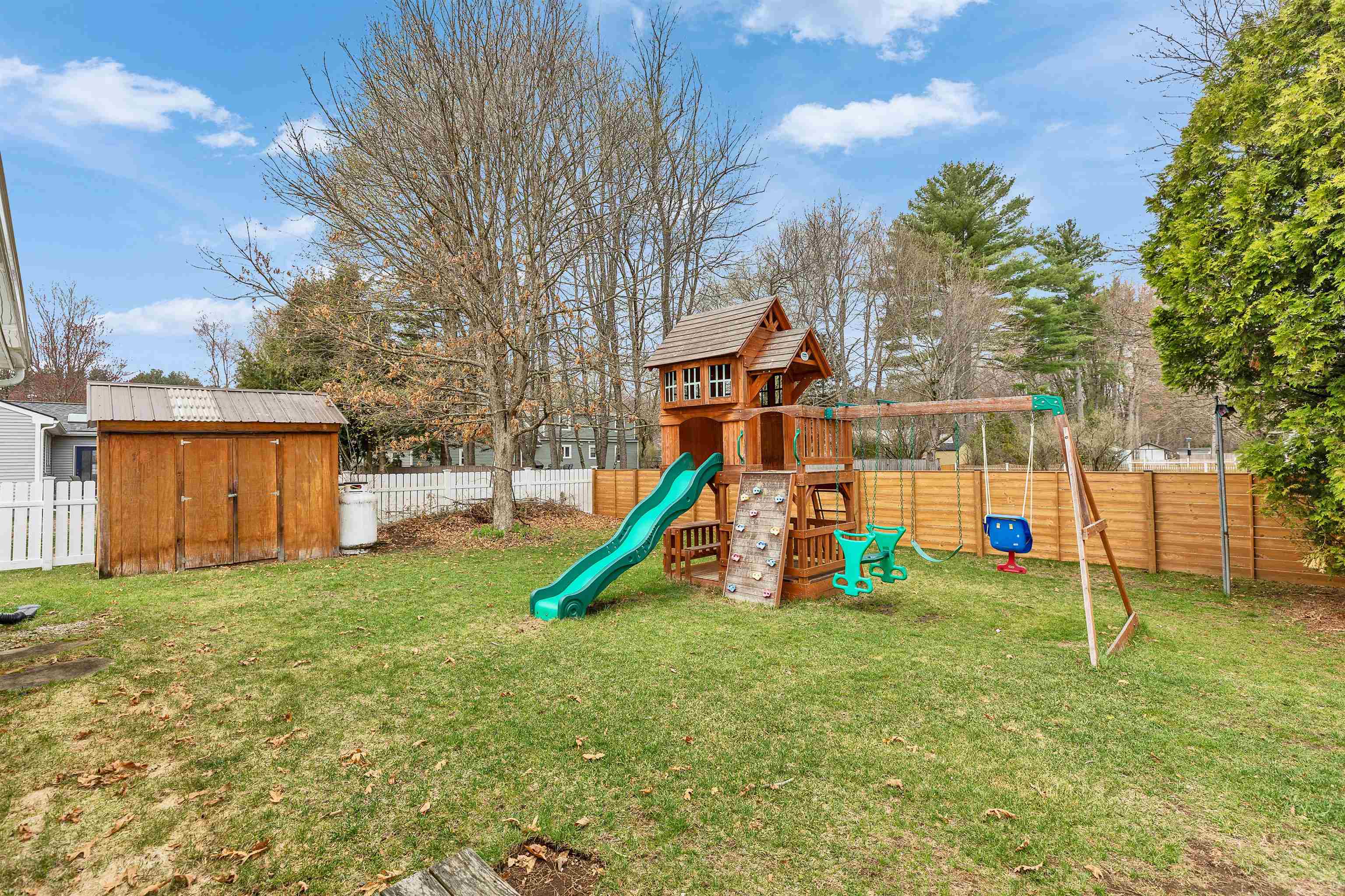 3 Greenbriar Road Keene, NH 03431 - Photo 37 of 39