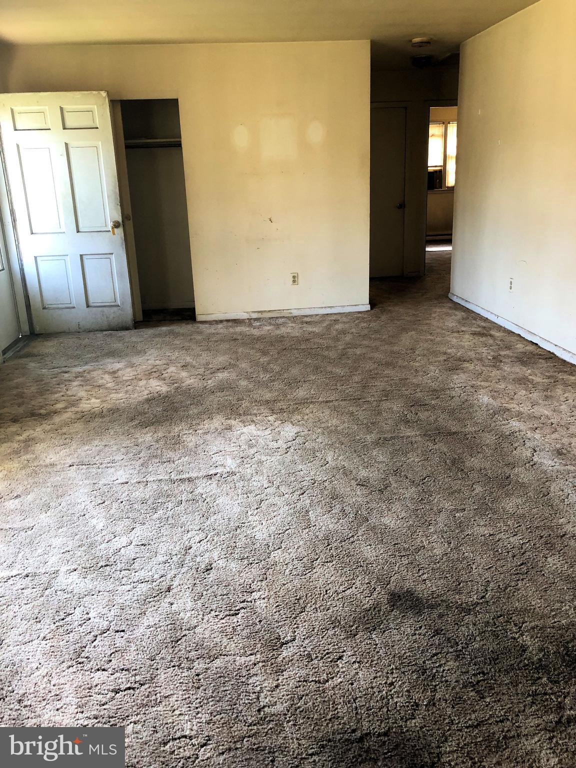 7709 Armistead Road Lorton, VA 22079 - Photo 2 of 13 Living Room