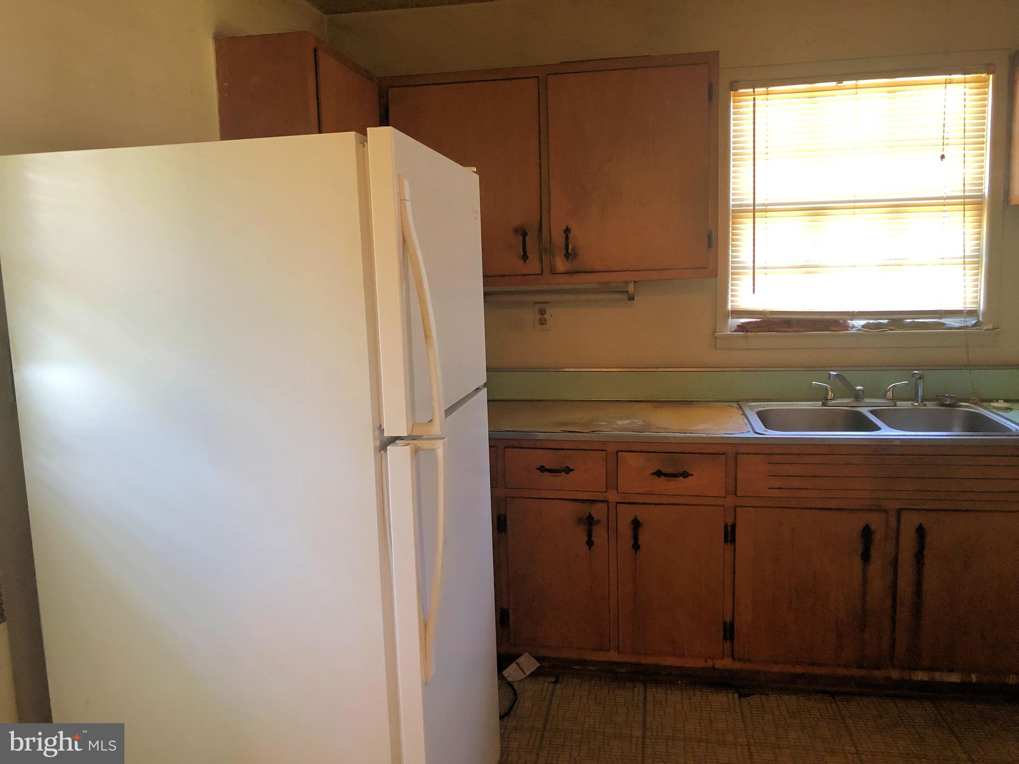 7709 Armistead Road Lorton, VA 22079 - Photo 7 of 13 Kitchen 3