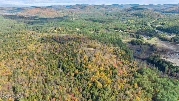 $68,900 | 98 Carriage Knoll Road, Chestertown, NY 12817