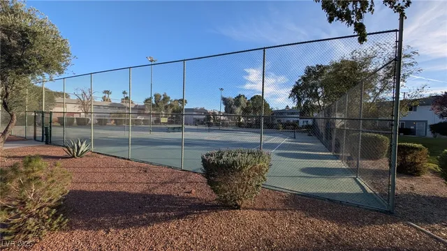 $1,650 | 426 Greenbriar Townhouse Way, Las Vegas, NV 89121