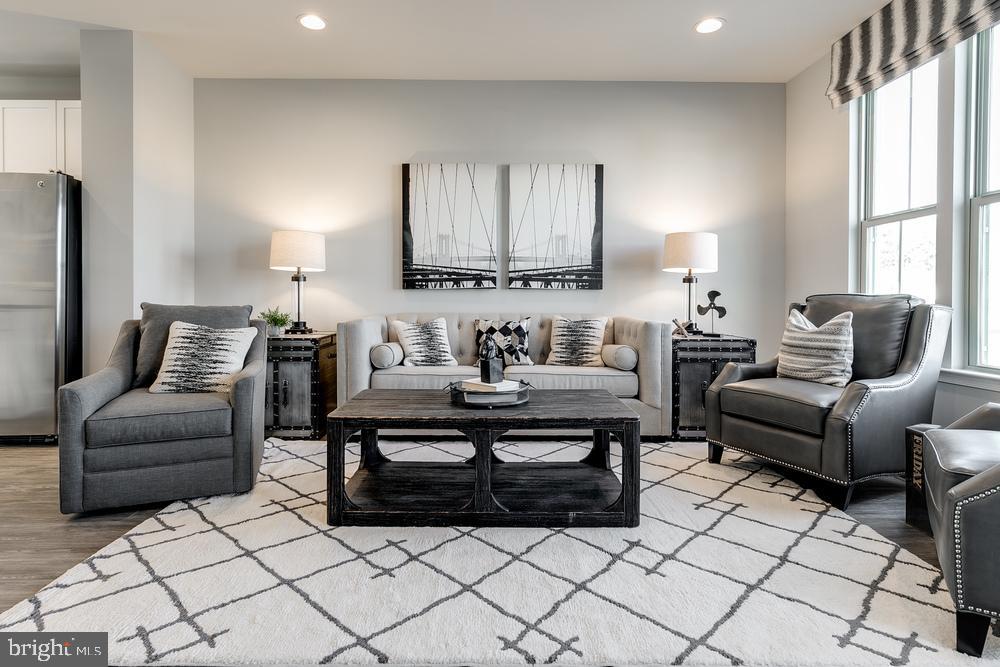 58 Glory Maple Lane Downingtown, PA 19335 - Photo 2 of 10