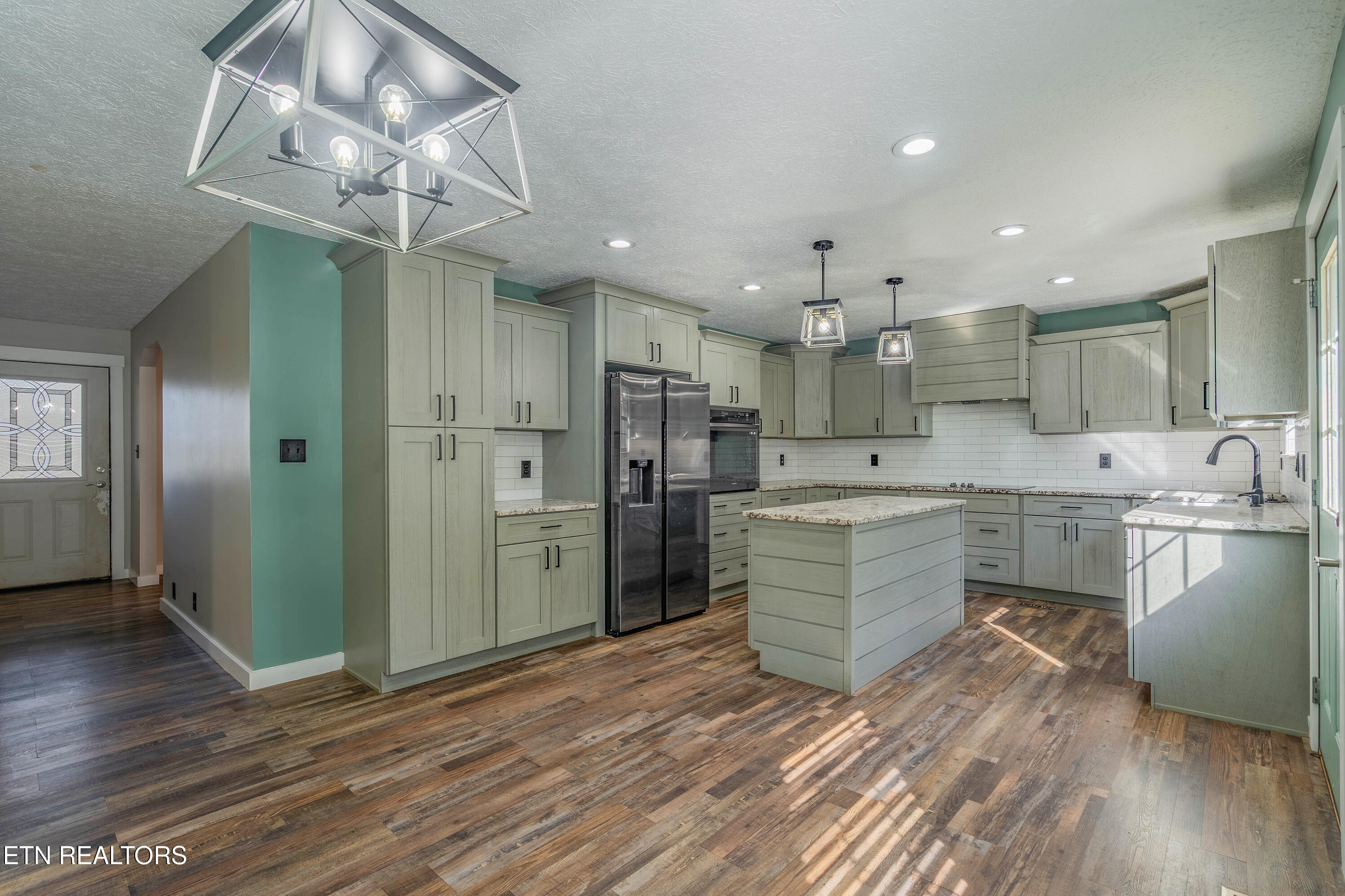 161 Adcock Hollow Road Harriman, TN 37748 - Photo 5 of 41 A7300989-HDR