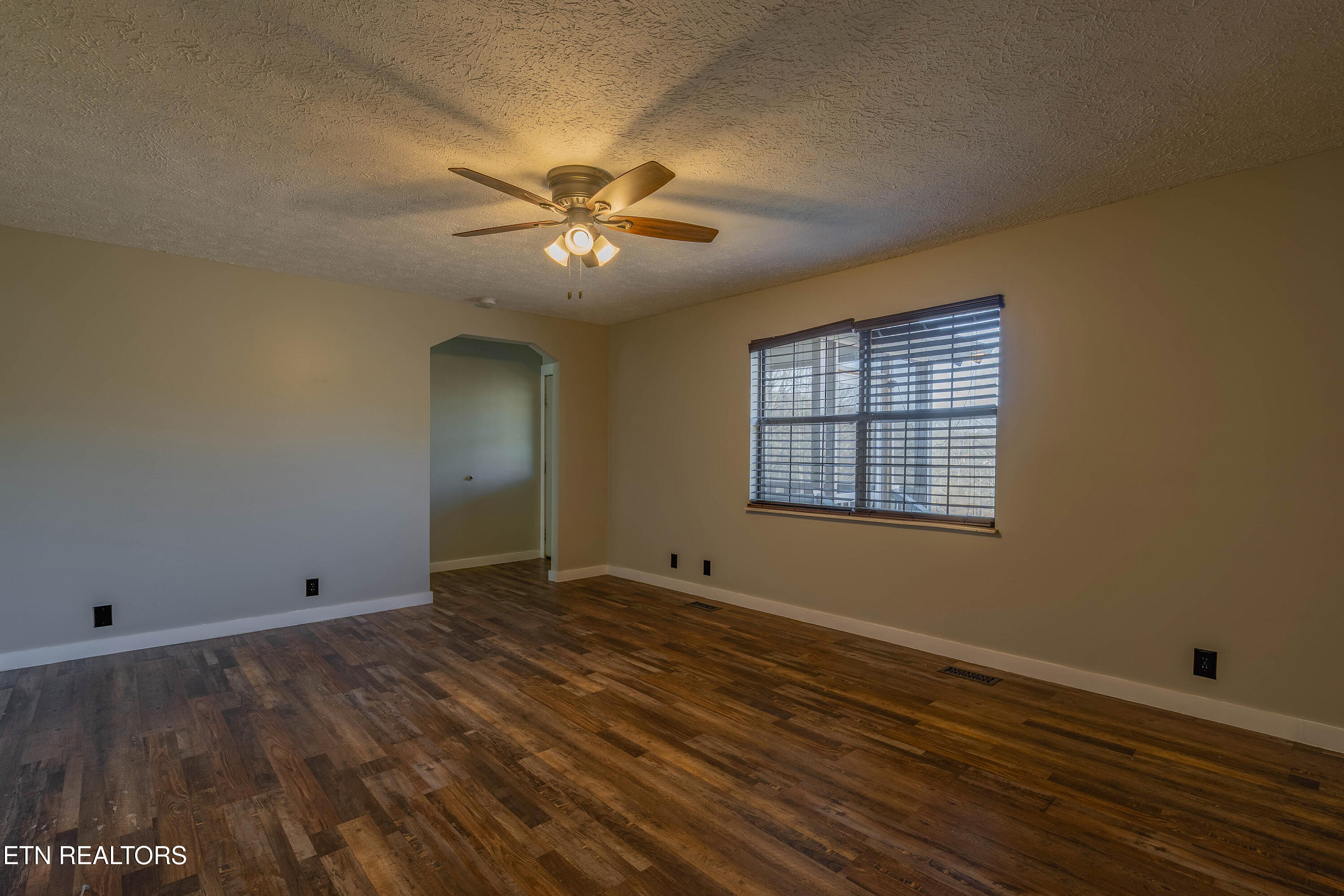 161 Adcock Hollow Road Harriman, TN 37748 - Photo 10 of 41 A7300983-HDR