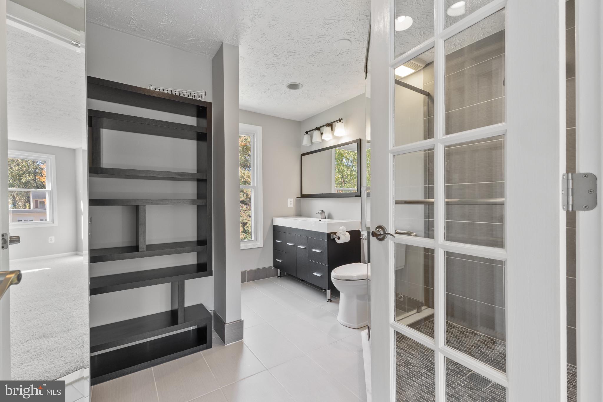 2329 Darius Lane Reston, VA 20191 - Photo 18 of 39 Gallery Image 18