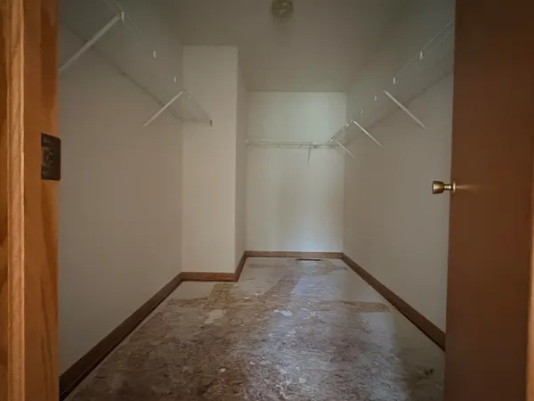 $184,900 | 481 Marstonmoor Road, Davis, IL 61019