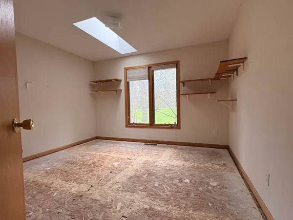 $184,900 | 481 Marstonmoor Road, Davis, IL 61019