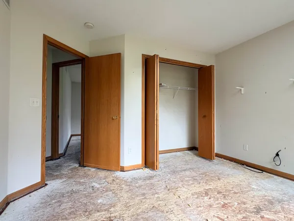 $184,900 | 481 Marstonmoor Road, Davis, IL 61019