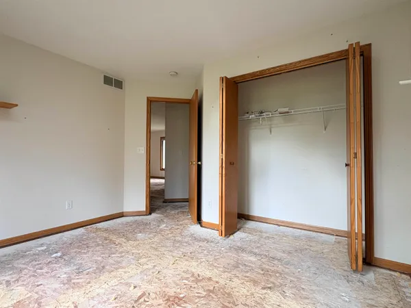 $184,900 | 481 Marstonmoor Road, Davis, IL 61019