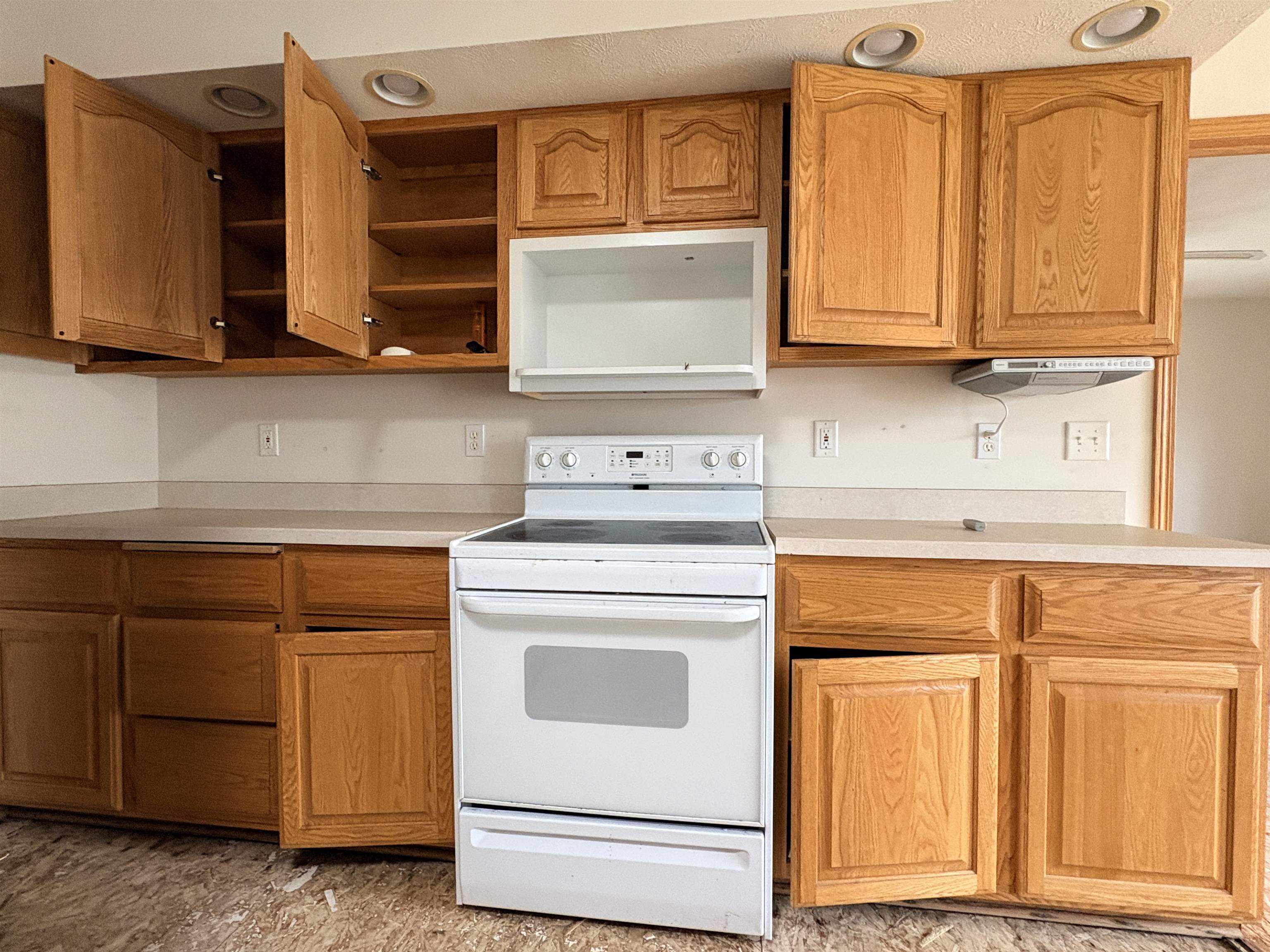 481 Marstonmoor Road Davis, IL 61019 - Photo 7 of 20