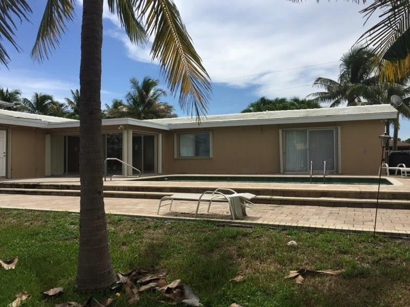 2433 Northeast 24th Street Lighthouse Point, FL 33064 - Photo 5 of 51 Photo 5