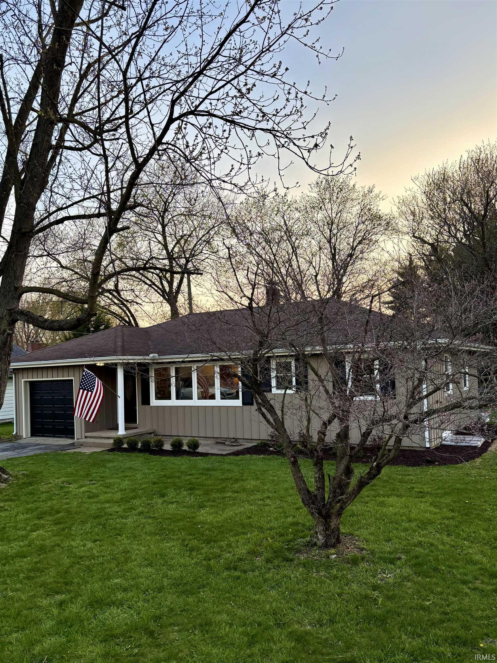 104 Mohawk Drive Flora, IN 46929 - Photo 1 of 33
