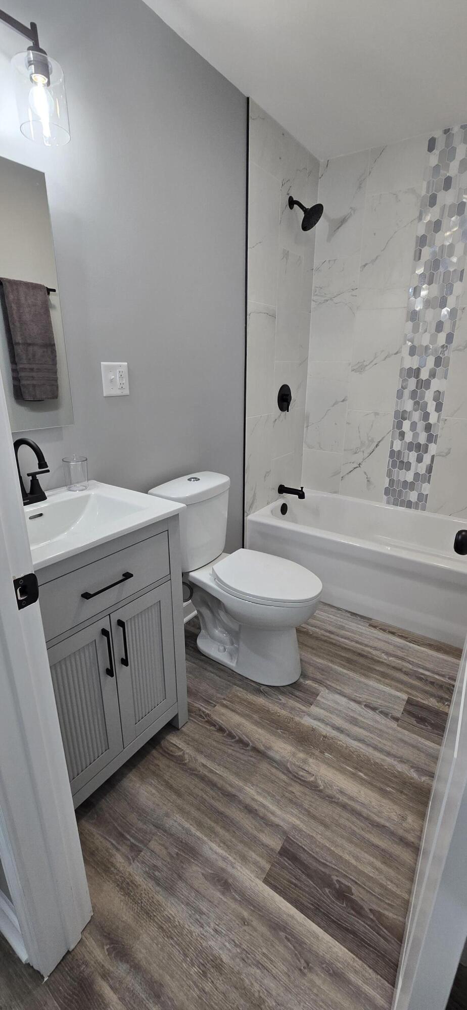 3903 Kentucky Street Gary, IN 46409 - Photo 9 of 15 924x2000