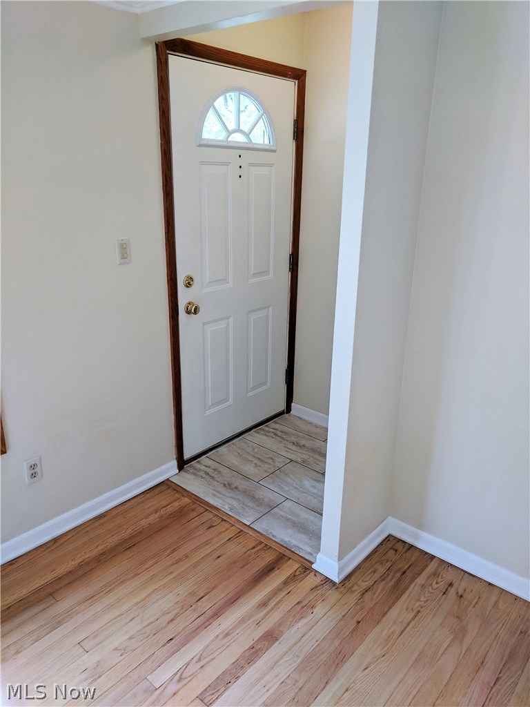 6972 Maplewood Road Parma Heights, OH 44130 - Photo 5 of 18