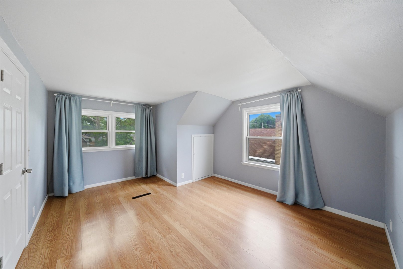 1517 East Roosevelt Road Wheaton, IL 60187 - Photo 25 of 54