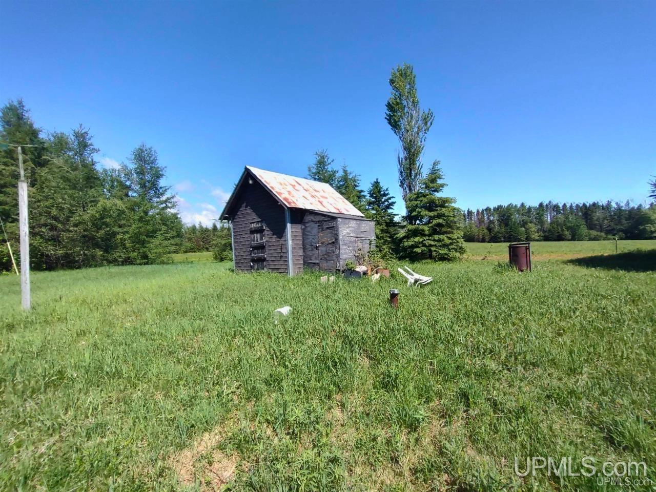 14752 Airport Road Rock, MI 49880 - Photo 16 of 26