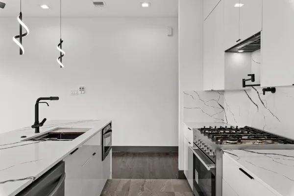 $679,000 | 3118 Clay Street, Houston, TX 77003