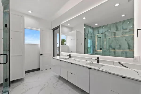 $679,000 | 3118 Clay Street, Houston, TX 77003