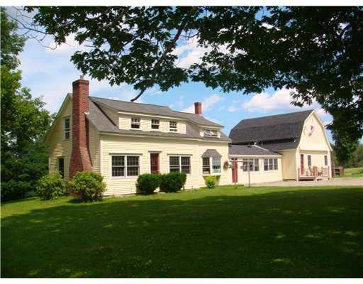 2669 Belfast Road Lincolnville, ME 04849 - Photo 1 of 10 Exterior Front.