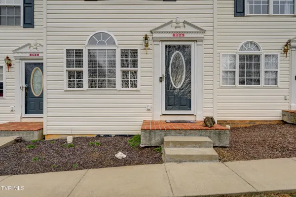 $1,600 | 119 Amanda Lane, Unit 6, Bristol, TN 37620