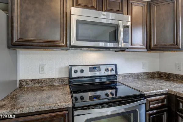 $1,600 | 119 Amanda Lane, Unit 6, Bristol, TN 37620