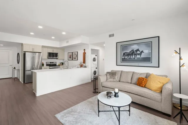 $3,895 | 2724 El Cajon Boulevard, Unit 613, San Diego, CA 92104