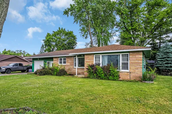 $250,000 | 9017 360th Avenue, Randall, WI 53181