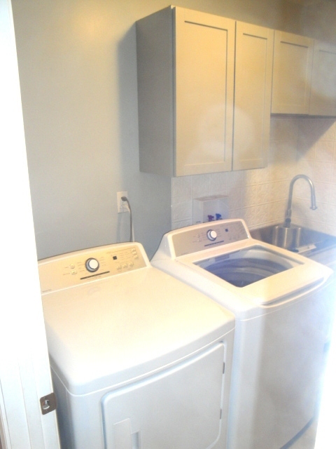 4515 Ashley Drive McHenry, IL 60050 - Photo 27 of 28 a utility room with dryer and washer