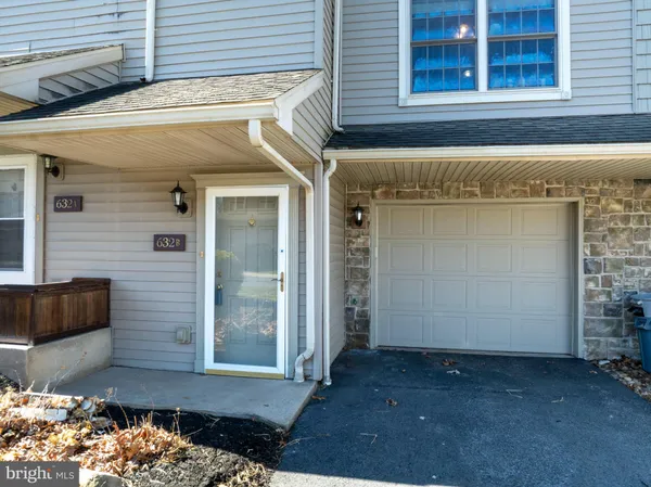 $345,000 | 632 Oakwood Avenue, Unit B, State College, PA 16803