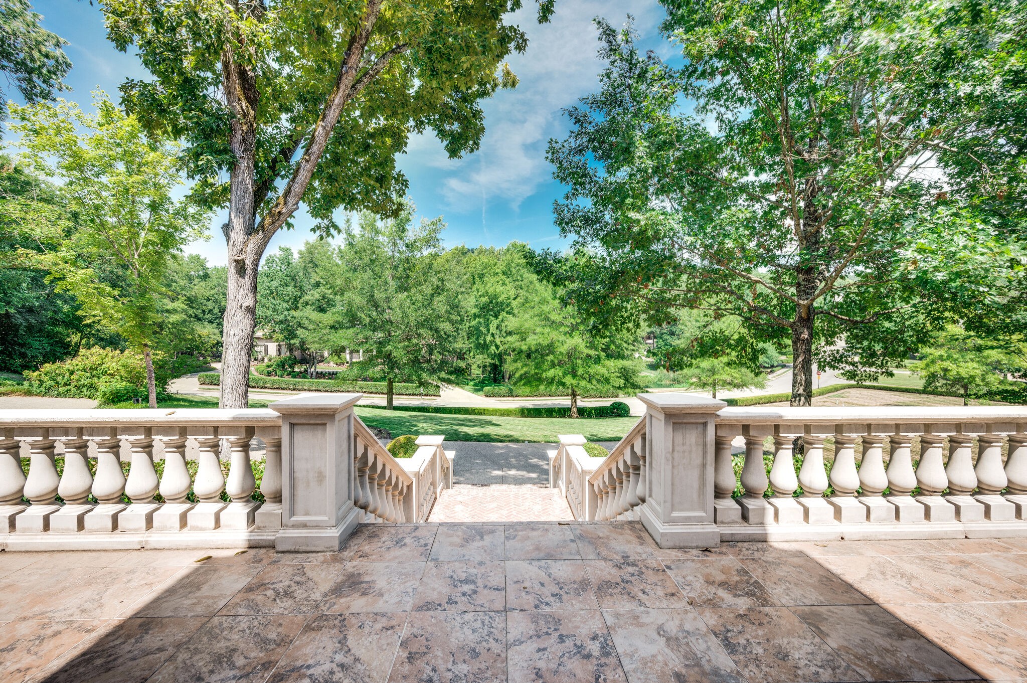 1073 Vaughn Crest Boulevard Franklin, TN 37069 - Photo 4 of 70