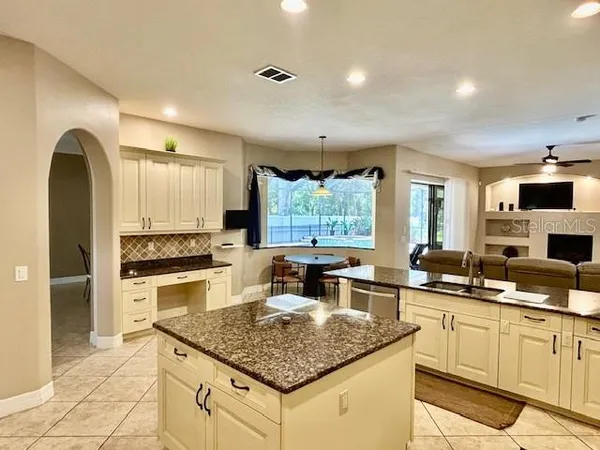 $838,475 | 22444 Oakville Drive, Land O' Lakes, FL 34639