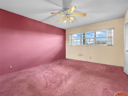 $190,000 | 605 Oaks Drive, Unit 703, Pompano Beach, FL 33069