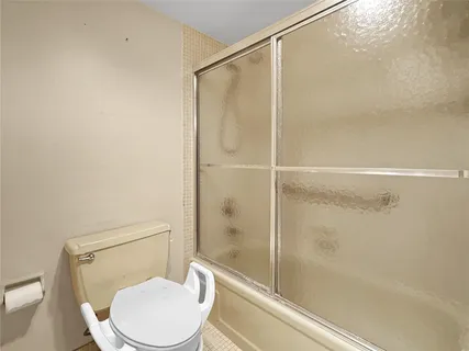 $190,000 | 605 Oaks Drive, Unit 703, Pompano Beach, FL 33069