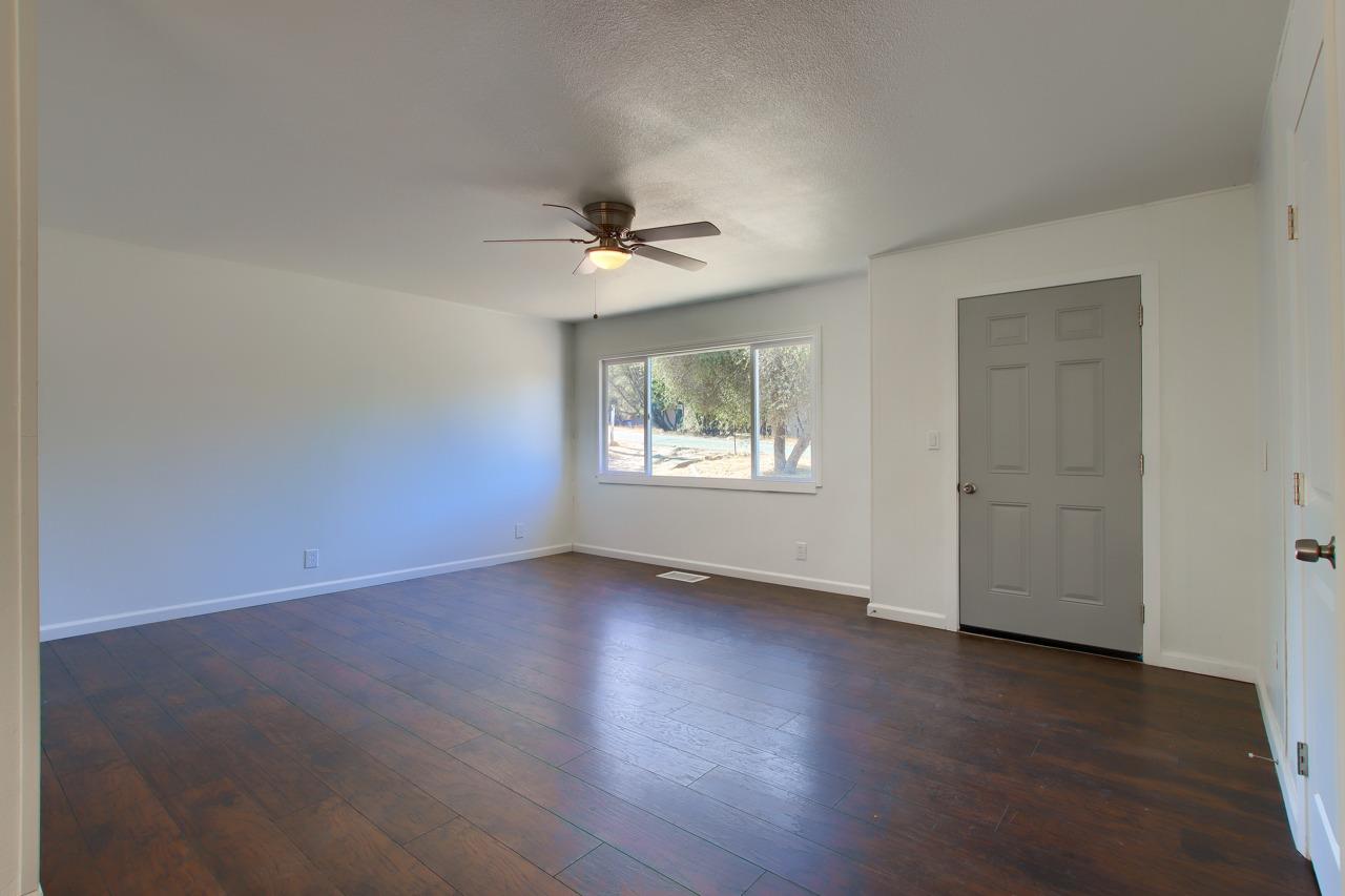 31761 Apache Road Coarsegold, CA 93614 - Photo 4 of 44 Gallery Image 4