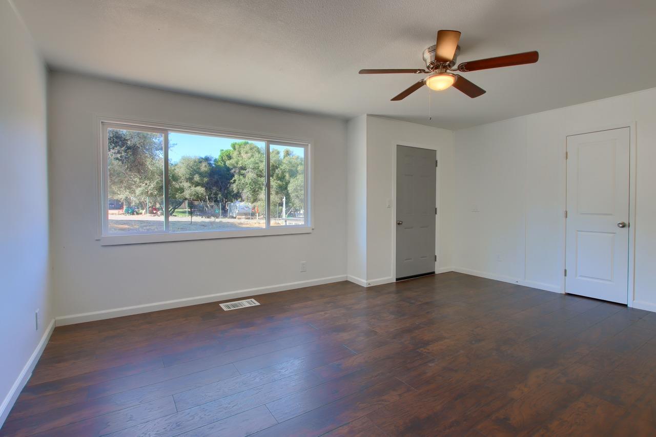 31761 Apache Road Coarsegold, CA 93614 - Photo 5 of 44 Gallery Image 5