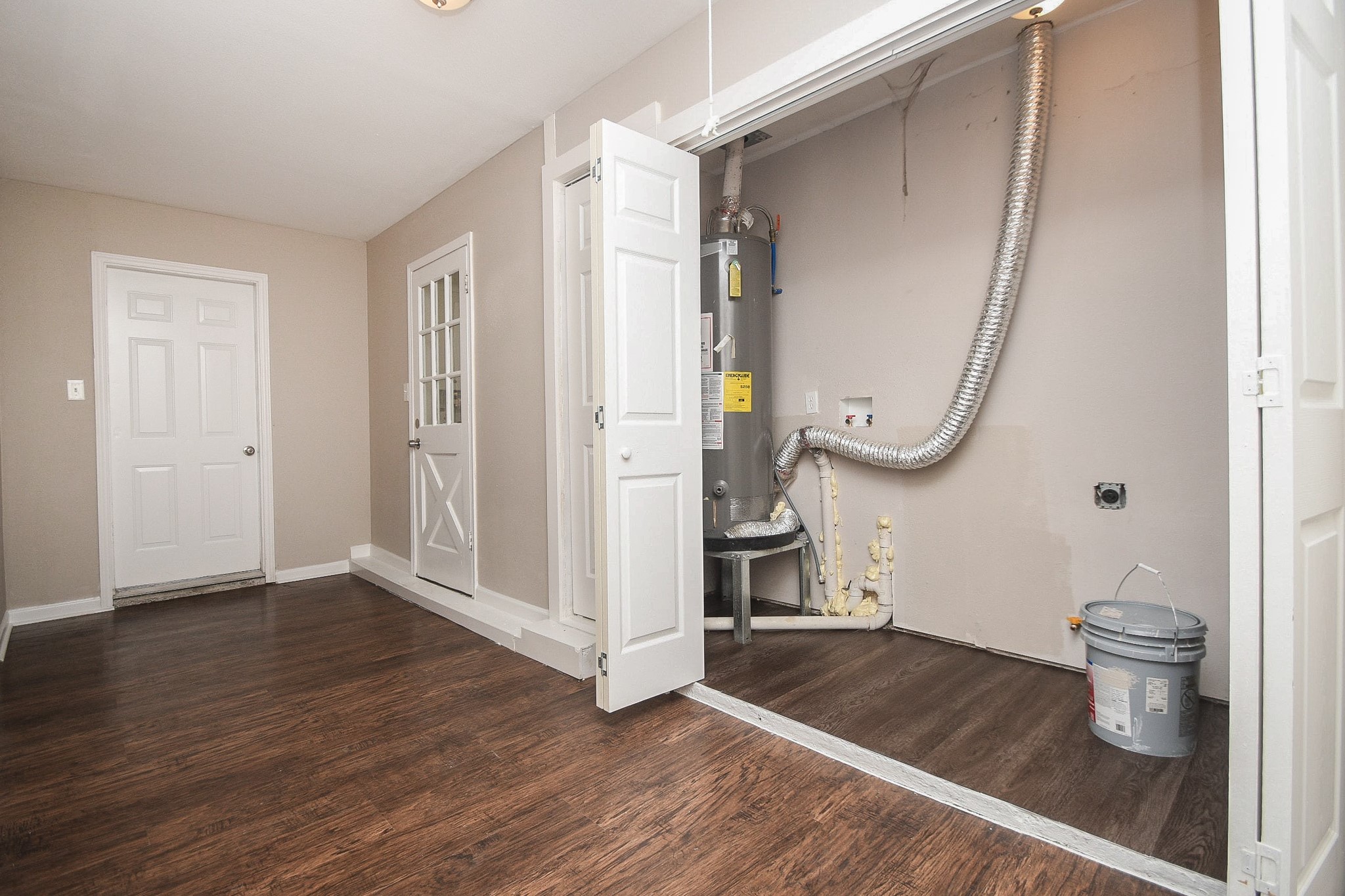 710 Barnesville Street Channelview, TX 77530 - Photo 17 of 20 Garage conversion bedroom also has access to utility room.