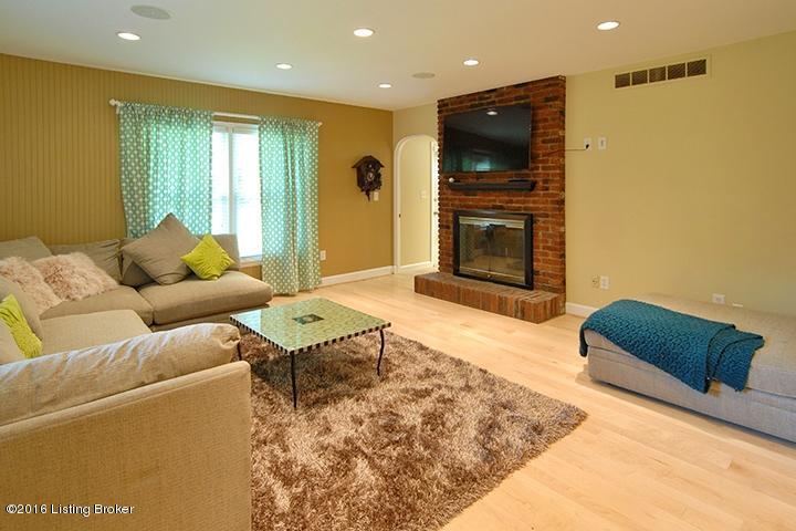 5710 Apache Road Louisville, KY 40207 - Photo 13 of 36 FamilyRm2