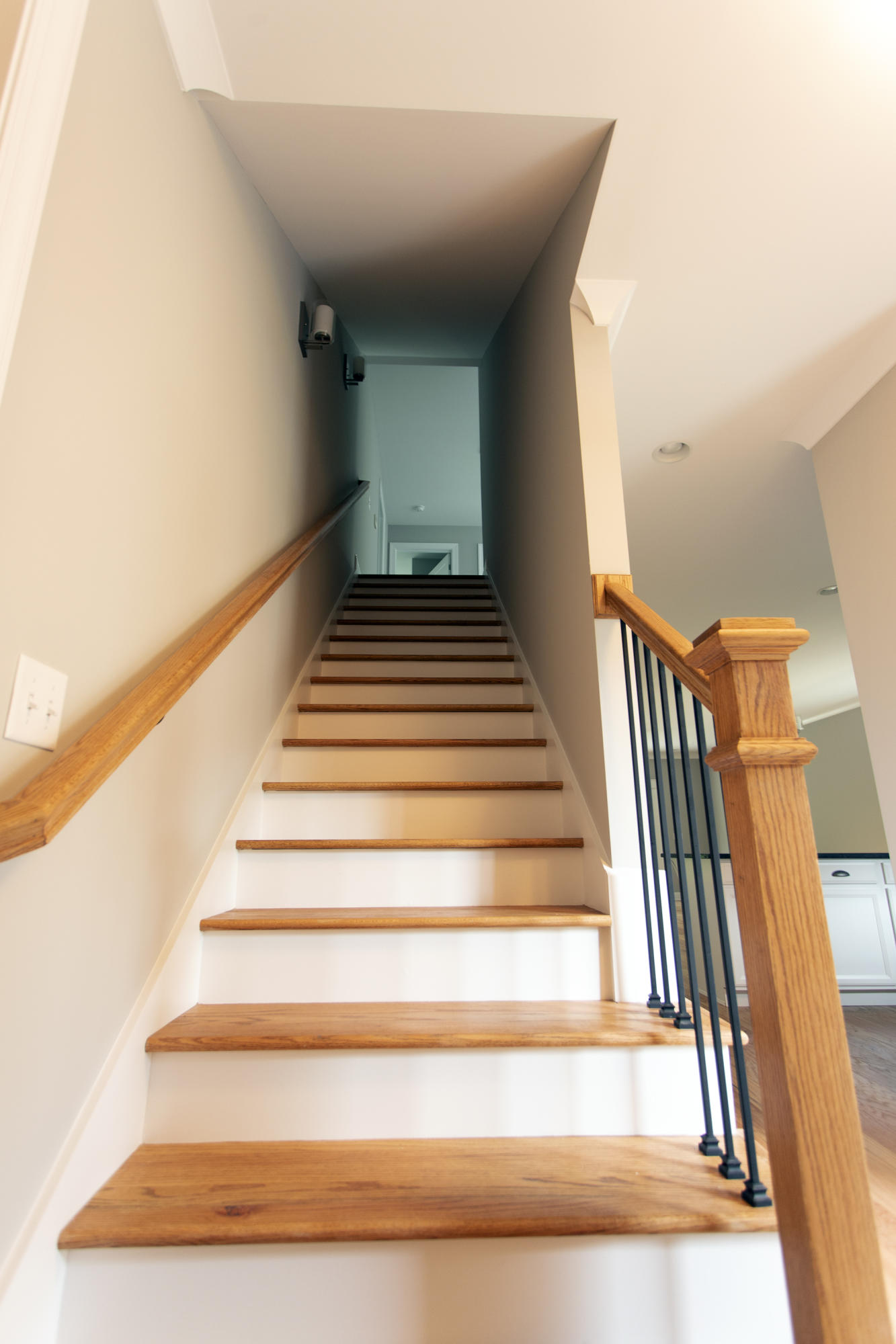 2345 Rivendell Lane, Unit LOT 39 Chattanooga, TN 37421 - Photo 14 of 18 Stairs