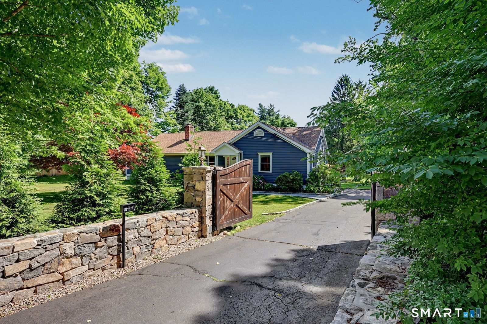 130 West Norwalk Road Norwalk, CT 06850 - Photo 2 of 40