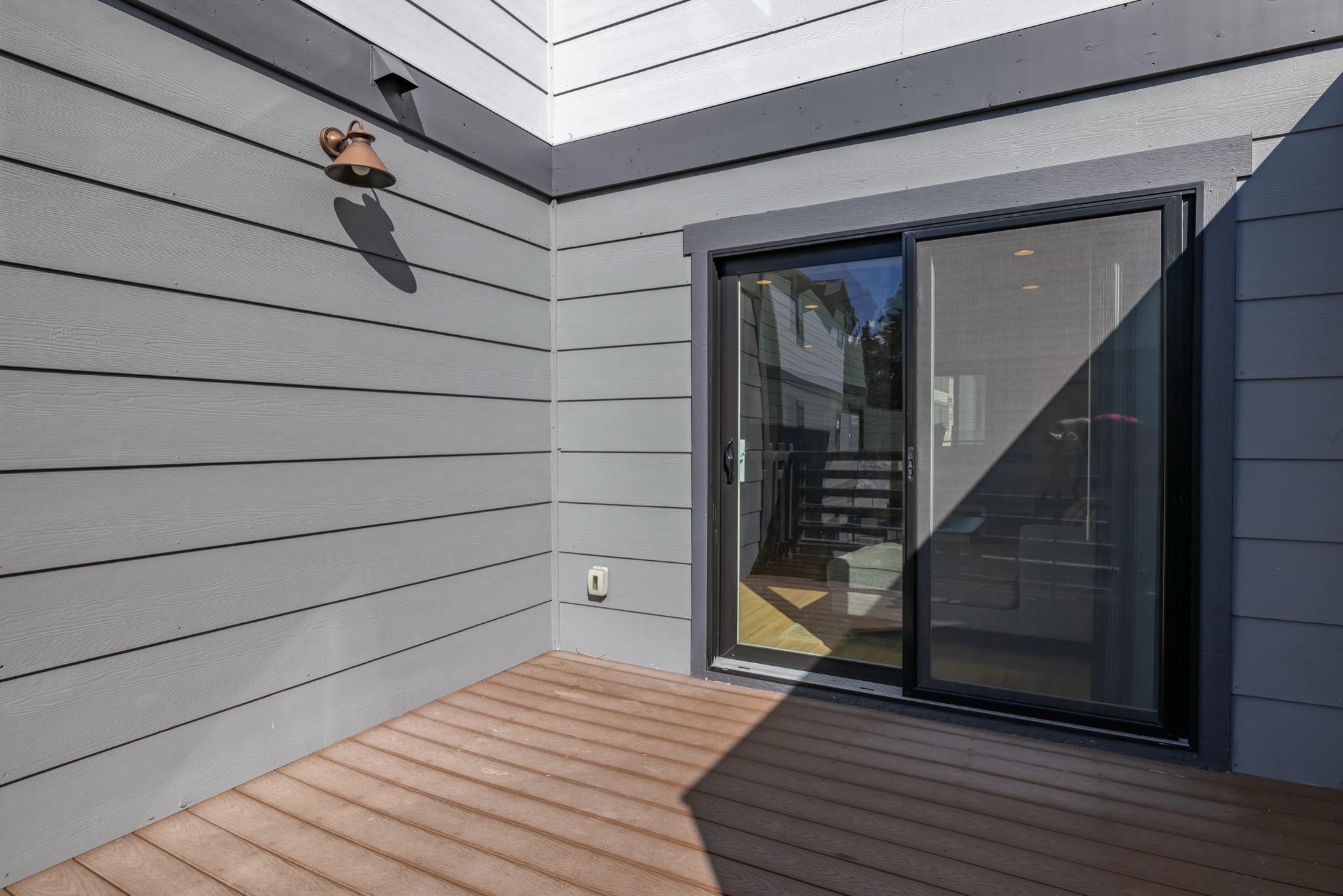 28 Oak Tree Way, Unit 8 Mammoth Lakes, CA 93546 - Photo 29 of 32 View of wooden terrace