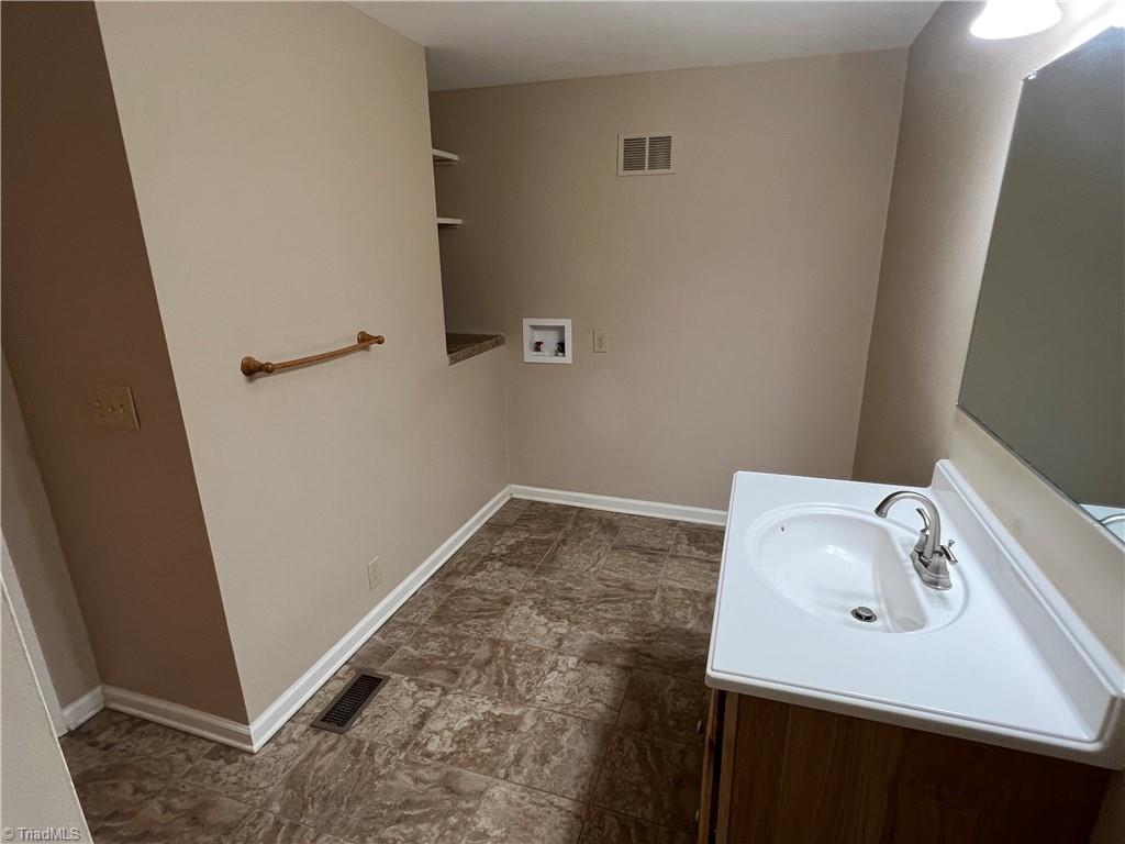 5227 Siloam Road Dobson, NC 27017 - Photo 19 of 29 Gallery Image 19