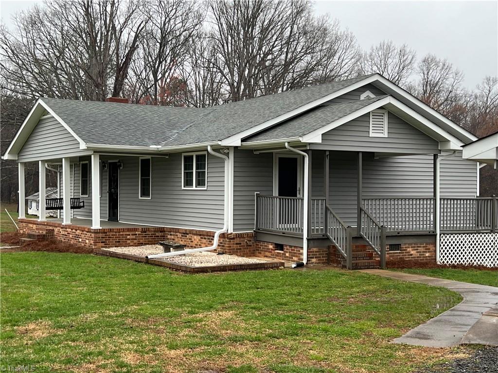 5227 Siloam Road Dobson, NC 27017 - Photo 2 of 29 Gallery Image 2