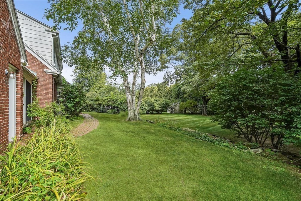1375 South Branch Parkway Springfield, MA 01129 - Photo 32 of 39 Gallery Image 32
