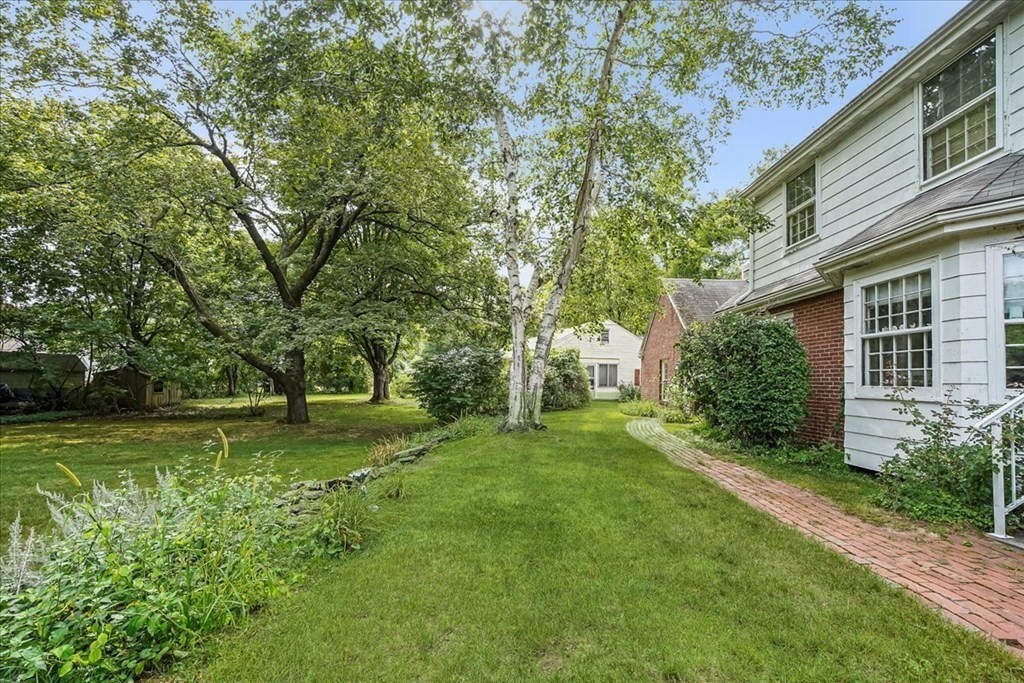 1375 South Branch Parkway Springfield, MA 01129 - Photo 33 of 39 Gallery Image 33