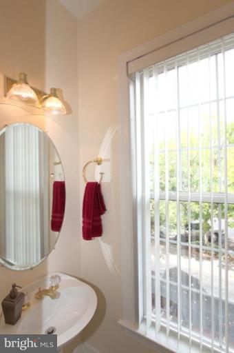 5934 Halpine Road Rockville, MD 20851 - Photo 14 of 26 Powder Room