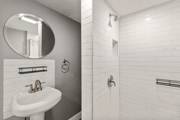 $4,250 | 133 Nichols Street, Everett, MA 02149