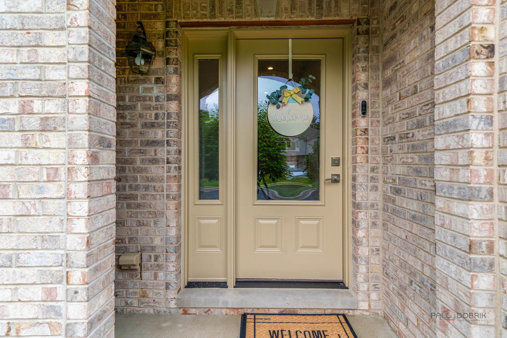 695 East Nerge Road Roselle, IL 60172 - Photo 2 of 40
