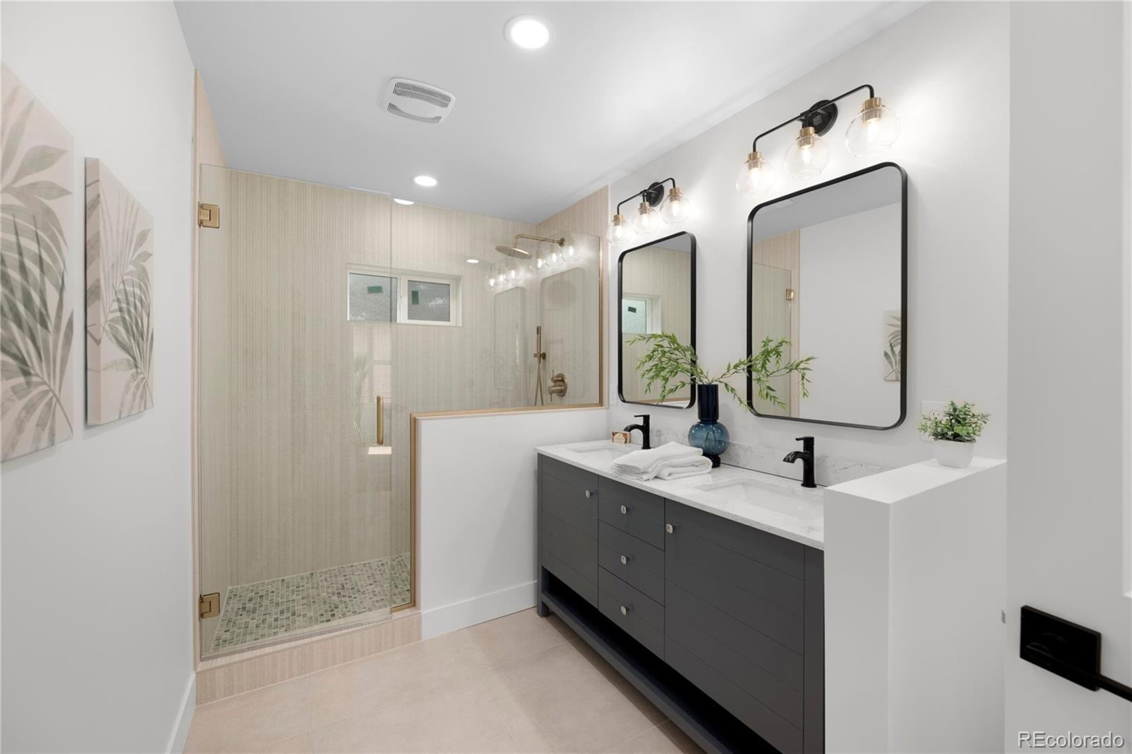 2849 Vine Street Denver, CO 80205 - Photo 14 of 34