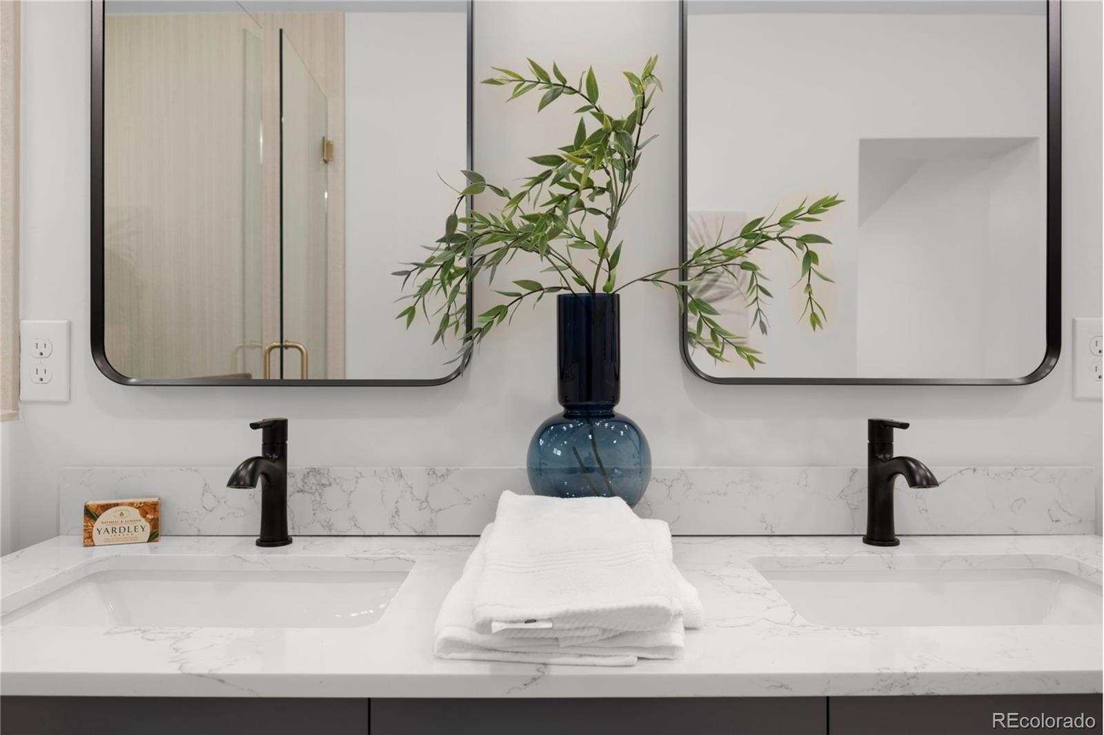 2849 Vine Street Denver, CO 80205 - Photo 15 of 34